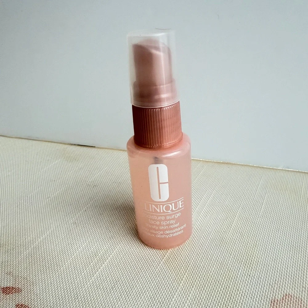 Clinique Moisture Surge Face Spray Thirsty‎ Skin Relief MINI (1oz/30mL)